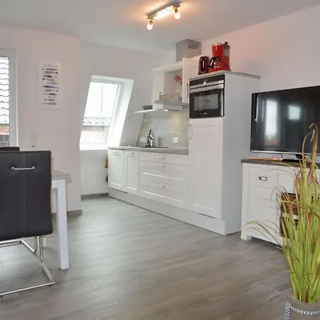 Deichlamm 6 Comfortable Holiday Norddeich (Norden)